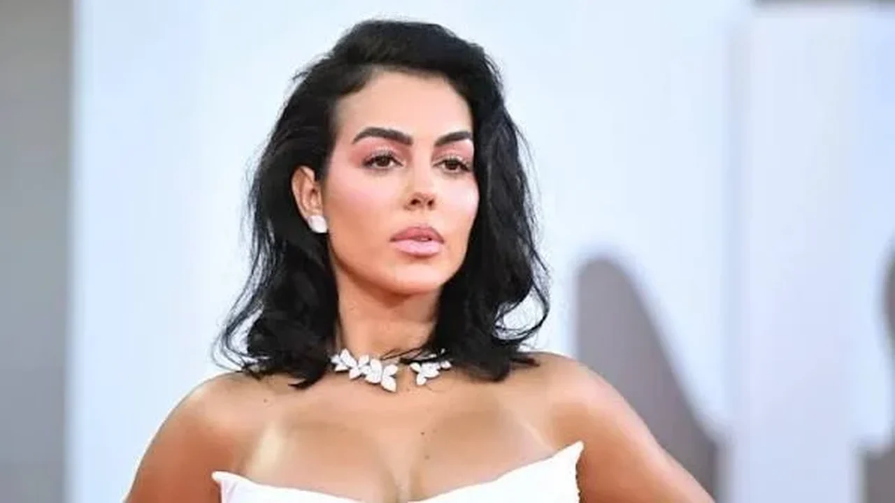 Georgina Rodríguez rebate críticas ao corpo: 'Amo a liberdade de viver no corpo que escolho'