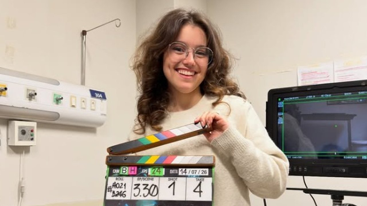 Atriz e influenciadora, Elisa é filha de Sandra Annenberg e vive em Nova York