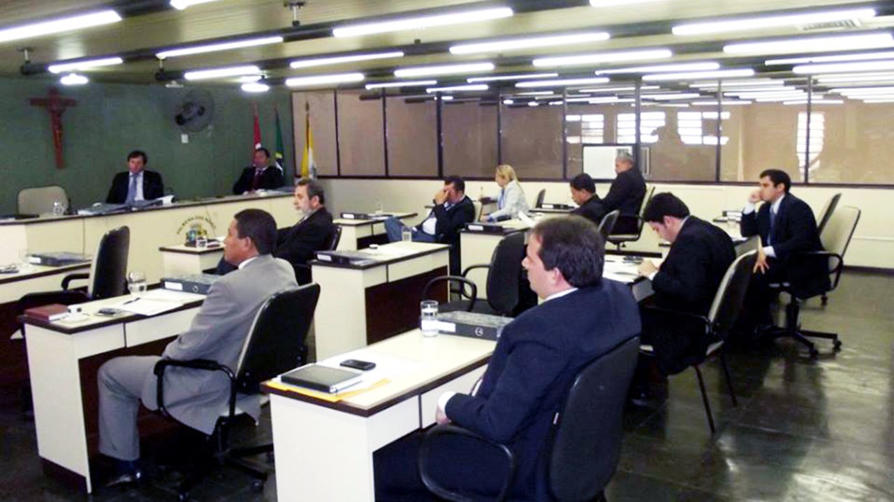 Câmara: Secretário mostra ações, recebe elogios do PT e ainda poderá ganhar título de cidadão honorário