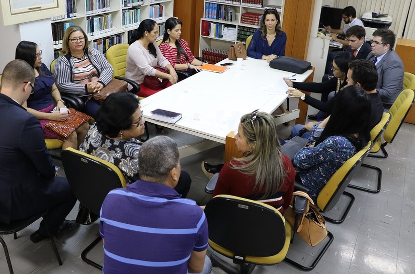 MP coordena reunião para tratar das etapas finais de concursos em três cidades