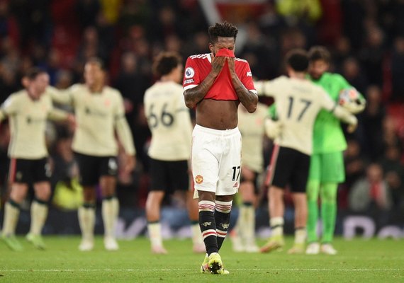 Salah faz três gols, Ronaldo passa em branco, e Liverpool massacra o United