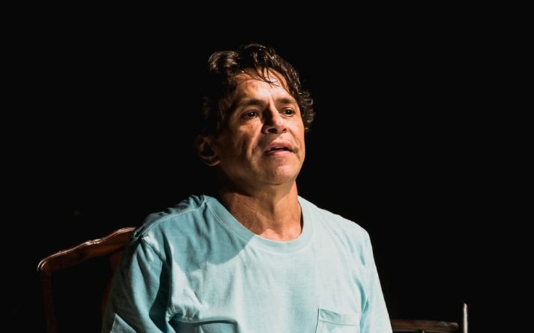 Espetáculo “Meu Nome: Mamãe” chega a Campinas e propõe reflexão sensível sobre memória e identidade