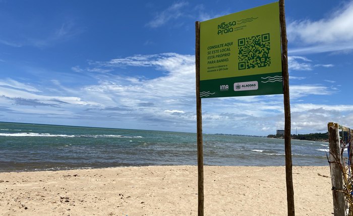 Escaneando o QR Code, o usuário pode baixar o APP Nossa Praia e conferir as informações