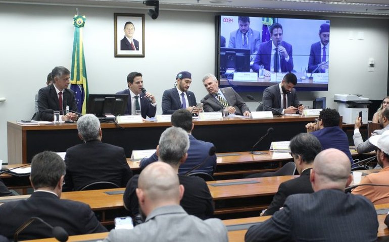 Em debate na CCJ, relator prevê criação de fundo de combate ao crime organizado