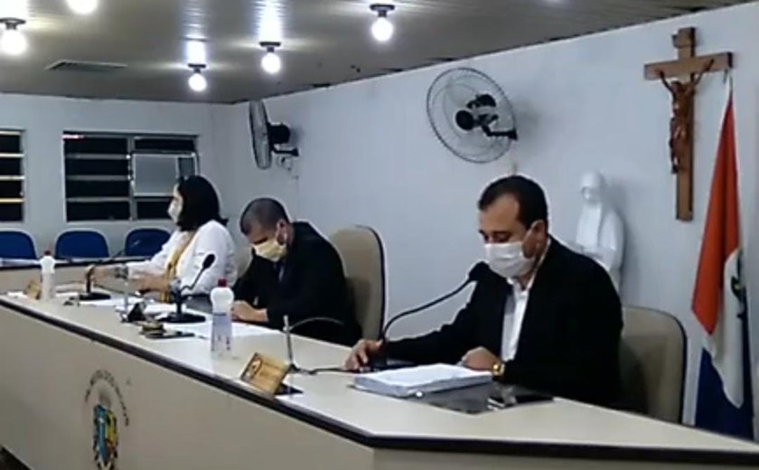 Câmara realiza 5 sessões extraordinárias e faz leitura de projeto de suplementação de R$100 milhões de prefeito