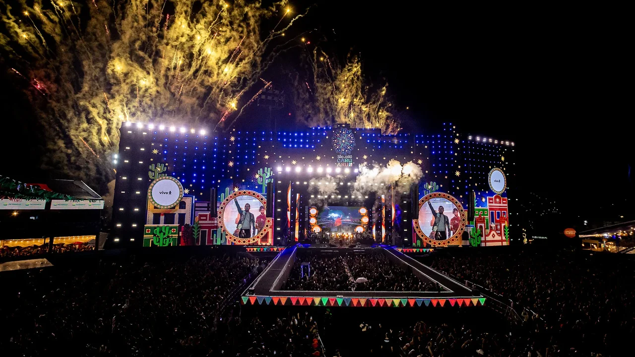 Despedida do São João de Caruaru reúne mais de 100 mil pessoas no Pátio de Eventos em festa marcada pela segurança e organização
