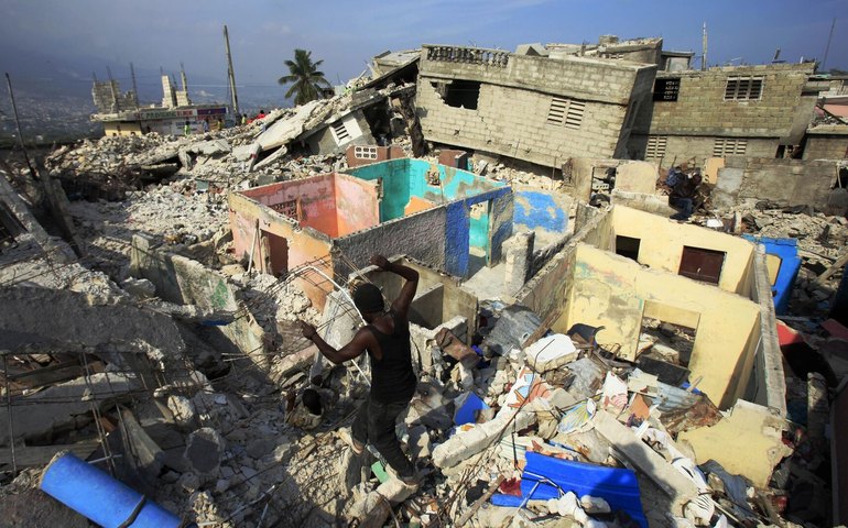'Meu filho ficou sob escombros': haitiano relembra terremoto que devastou seu país em 2010