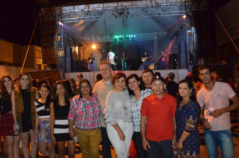 Flash Mob e muito forró Coruripe se despede dos festejos
