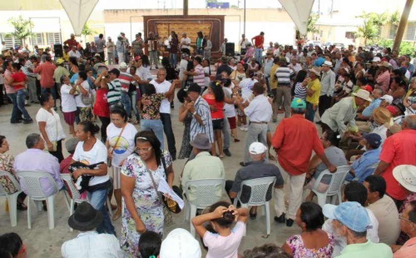 Arapiraca: Projeto Cultura na Praça retorna com homenagem às mulheres