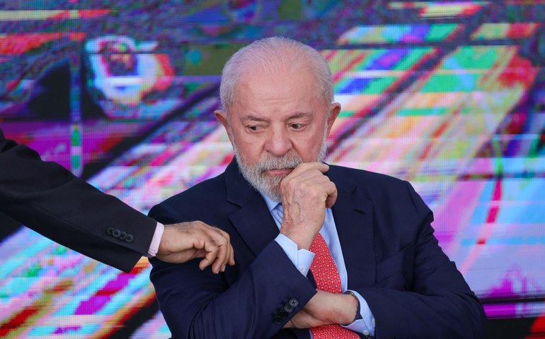 'Tenho que agradecer', diz Lula sobre fracasso de plano de envenená-lo