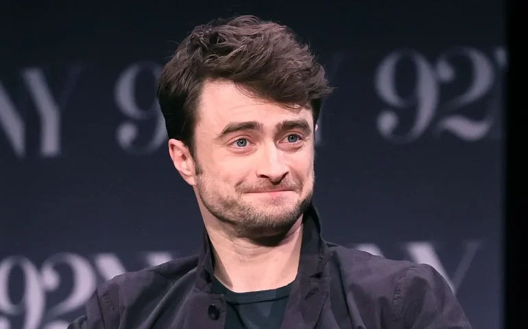 Daniel Radcliffe já filmou Harry Potter bêbado: Há cenas em que estou fora de mim