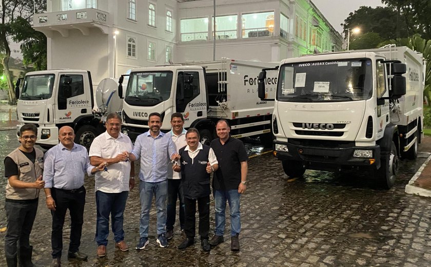 Paulo Dantas entrega veículos que vão ajudar a minimizar estragos causados pelas chuvas em São Miguel dos Campos