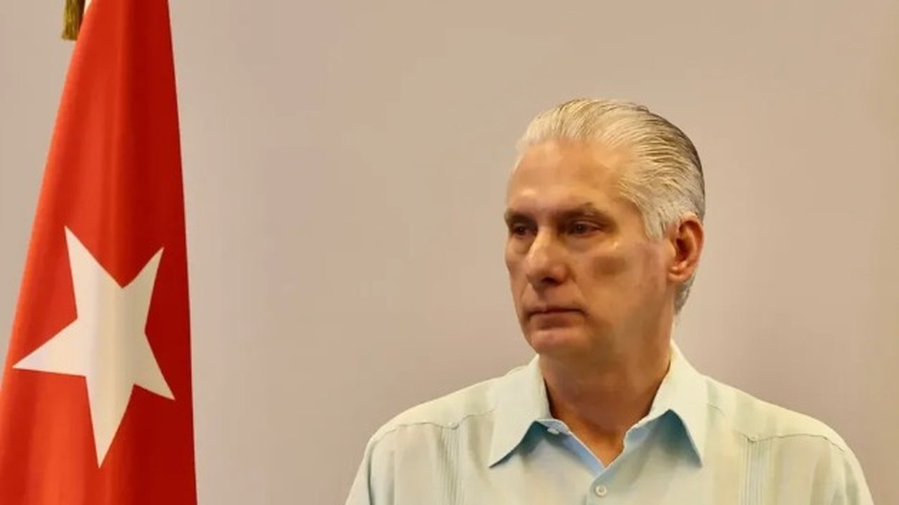 Presidente de Cuba nega que pacote de medidas econômicas seja uma reforma capitalista