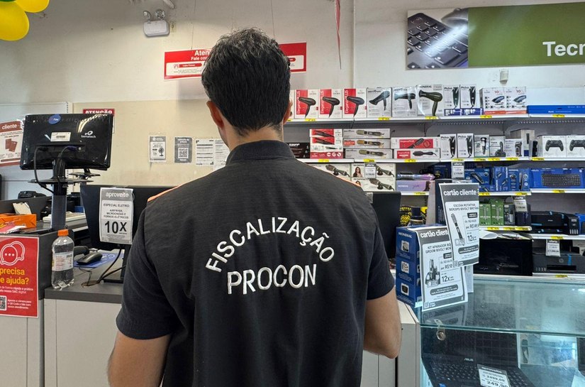 Procon Maceió divulga pesquisa de preços de itens do Dia dos Namorados