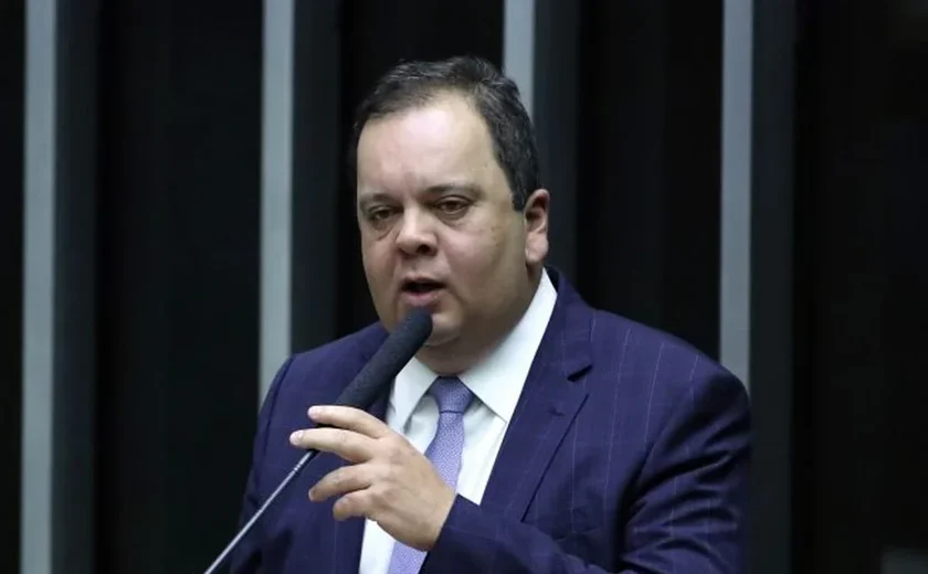 Estamos sempre em crise fiscal e sair dela é algo que todos almejamos, diz Elmar Nascimento