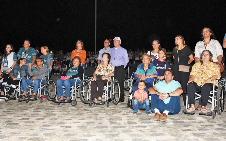 Paixão de Cristo possibilita acessibilidade a cadeirantes, cegos e surdos
