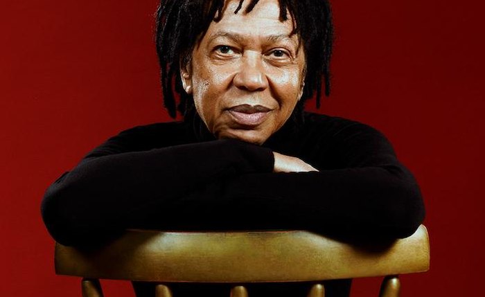 Djavan volta aos palcos com uma série de shows pelo mundo