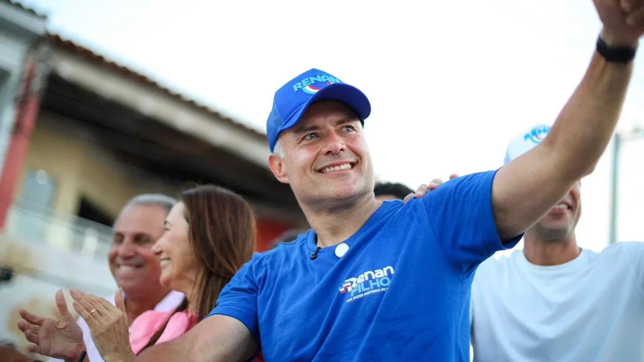 “Trabalhador tem direito de viver com a família”, diz Renan Filho sobre fim da escala 6x1