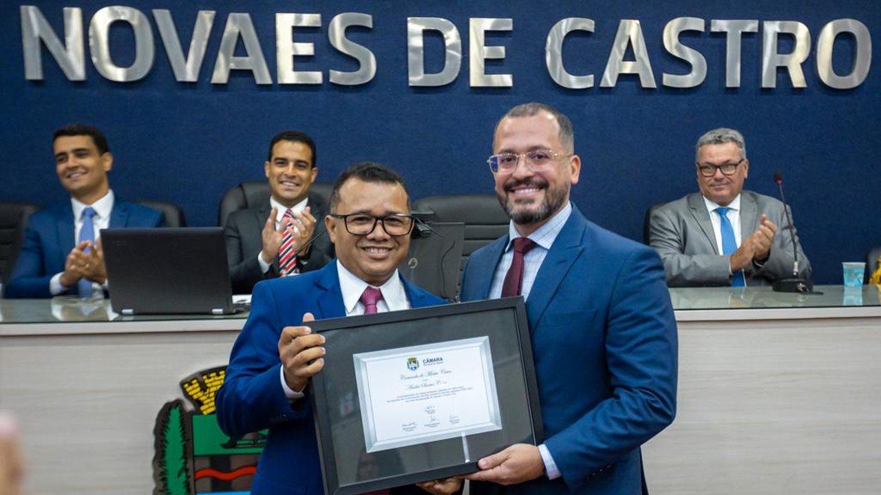 Câmara concede comenda do Mérito Cívico ao superintendente da SMTT André Costa