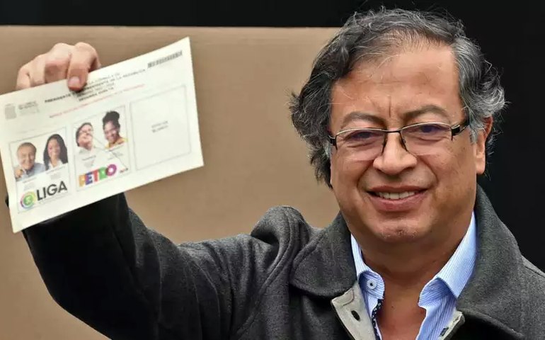 Líderes defendem reunião urgente na OEA para apoiar democracia no Brasil