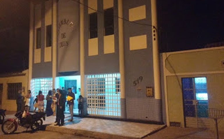 Mulher sofre mal súbito e morre em culto em igreja evangélica de Arapiraca