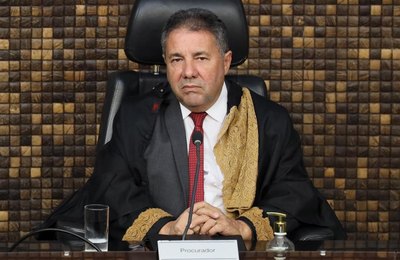 PGJ Márcio Roberto impetra mandado de segurança para que membros participem da comissão do concurso