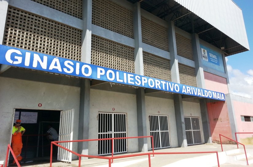 Semel orienta como requerer uso do Ginásio Arivaldo Maia