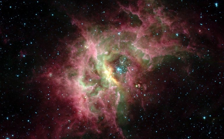 Telescópio registra imagem de 'morcego cósmico' a 10 mil anos-luz da Terra