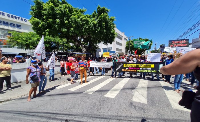 Servidores públicos municipais pressionam Prefeitura de Maceió por reajuste salarial Servidores públicos municipais pressionam Prefeitura de Maceió por reajuste salarial