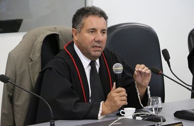 MP/AL recorre de decisão que soltou prefeito de Campo Grande, Arnaldo Higino 