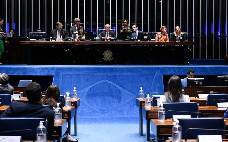 Em sessão temática, especialistas alertam para impactos dos desastres climáticos