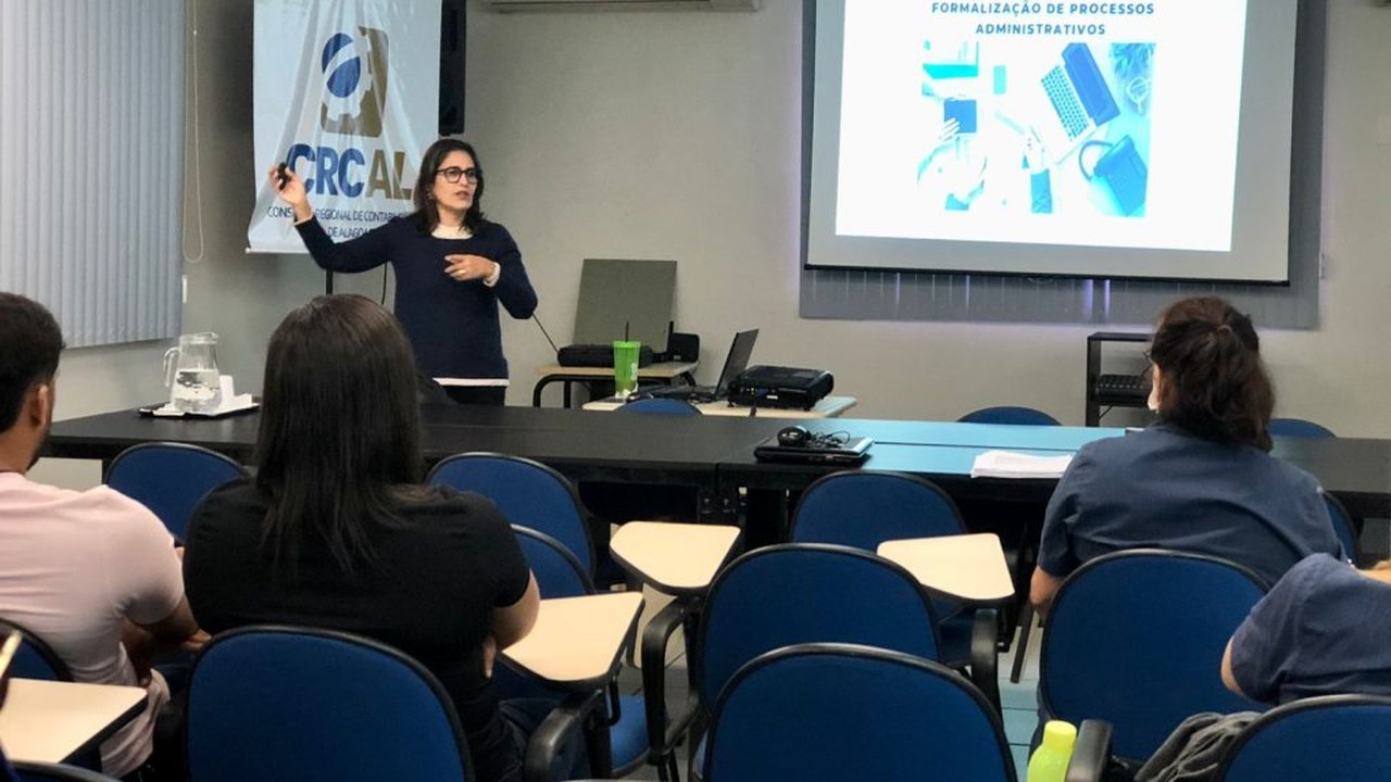 Conselho de Contabilidade realiza audiência para debater mudanças no curso de Ciências Contábeis