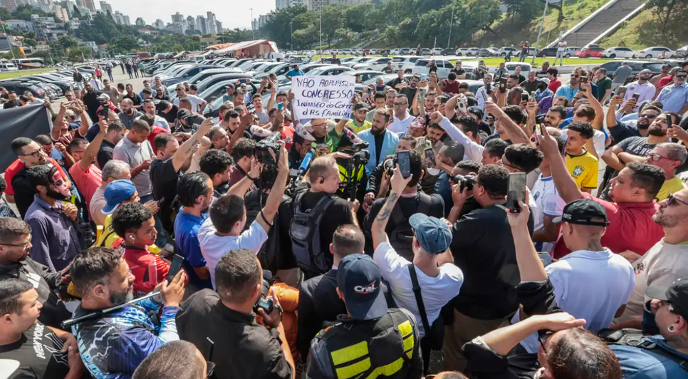 Manifestação contra a PL 152. Fonte: Internet