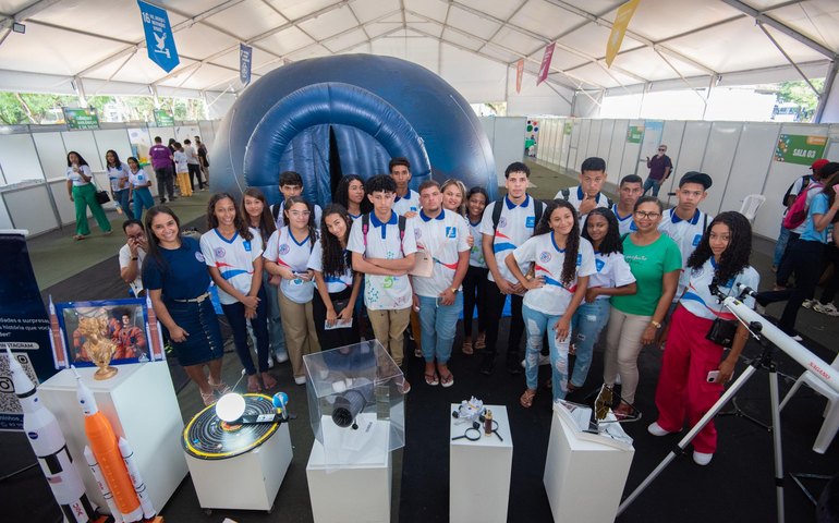 Escolas expõem produção científica da rede estadual na Sinpete/Ufal até terça-feira