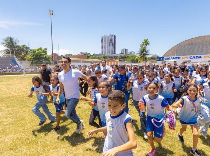 JHC entrega Gigantão, um marco na história do esporte e educação em Alagoa