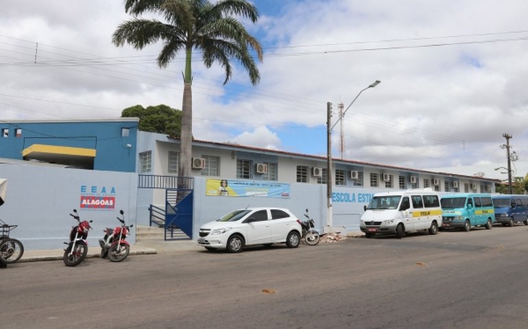 Ações de combate à evasão de escola estadual viram referência nacional