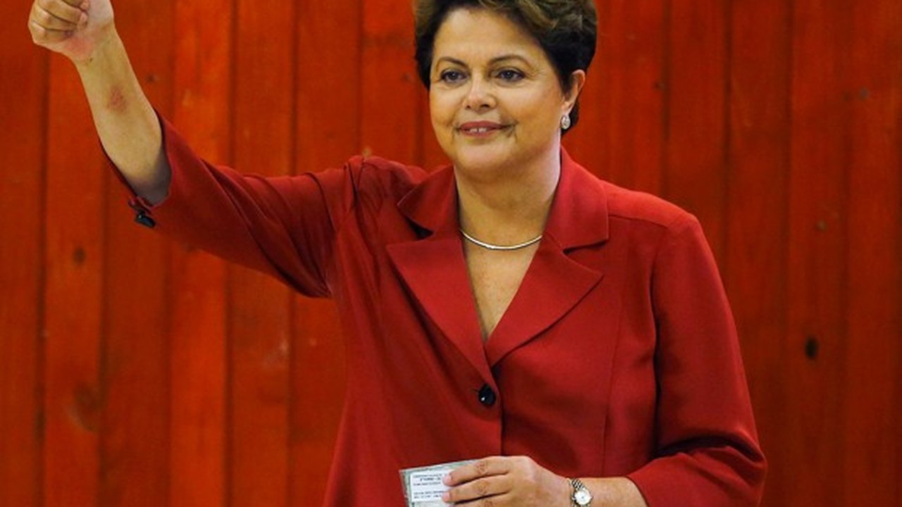 Reeleição amplia para 16 anos ciclo do PT no poder