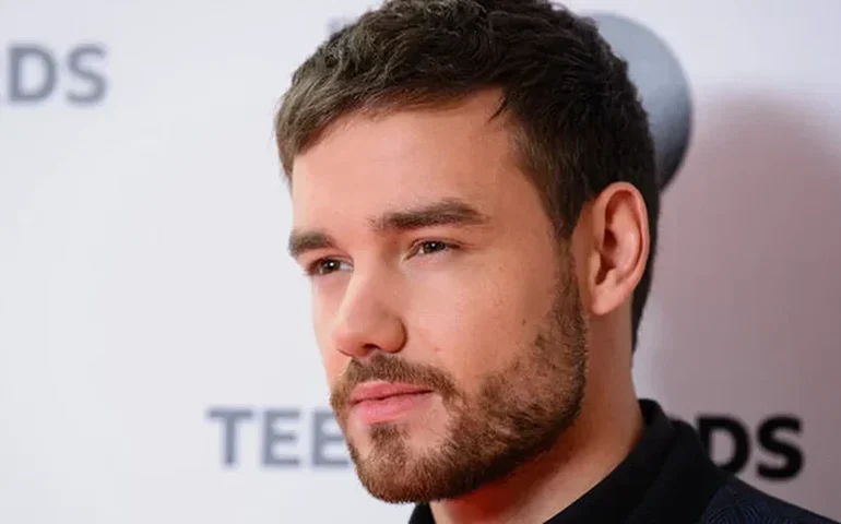 'Deem um tempo à nossa família', diz pai de Liam Payne em 1º pronunciamento após morte do filho
