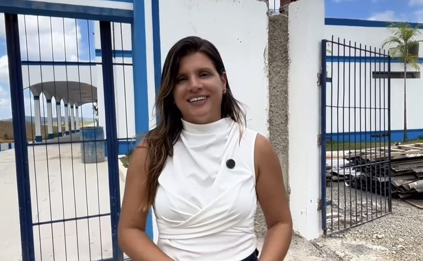 Prefeita Marcela Gomes visita obras em andamento no município de Novo Lino