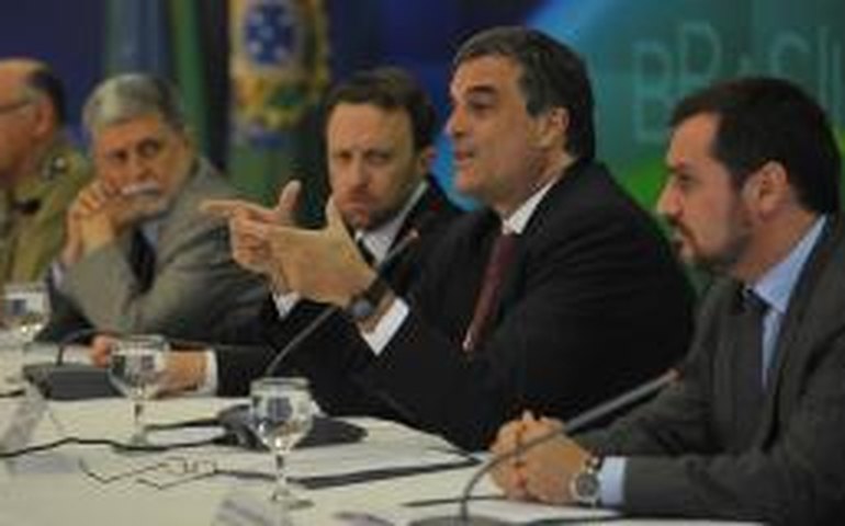 Cardozo diz ter meios para enfrentar possível greve da polícia durante a Copa