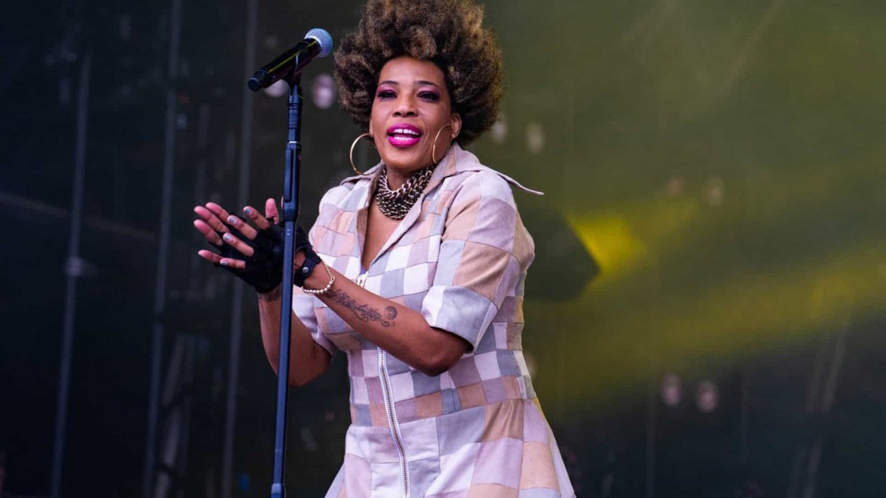 Macy Gray faz show intimista em SP antes do Rock in Rio