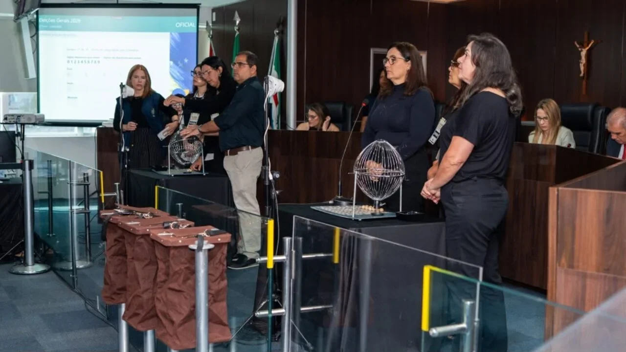 TRE/AL sorteia 23 urnas para auditoria no segundo turno
