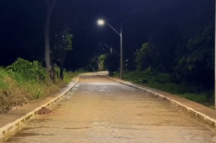 Prefeito Jorge Galvão implanta iluminação em LED até a Cachoeira da Amizade, em Jundiá