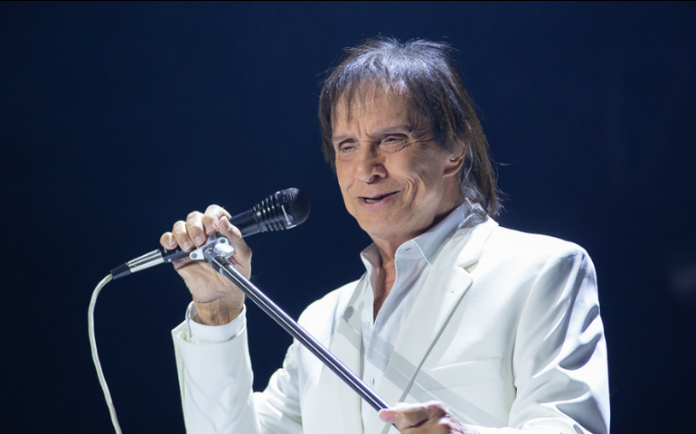 TV Globo evita tratar especial de Roberto Carlos como 'o último'