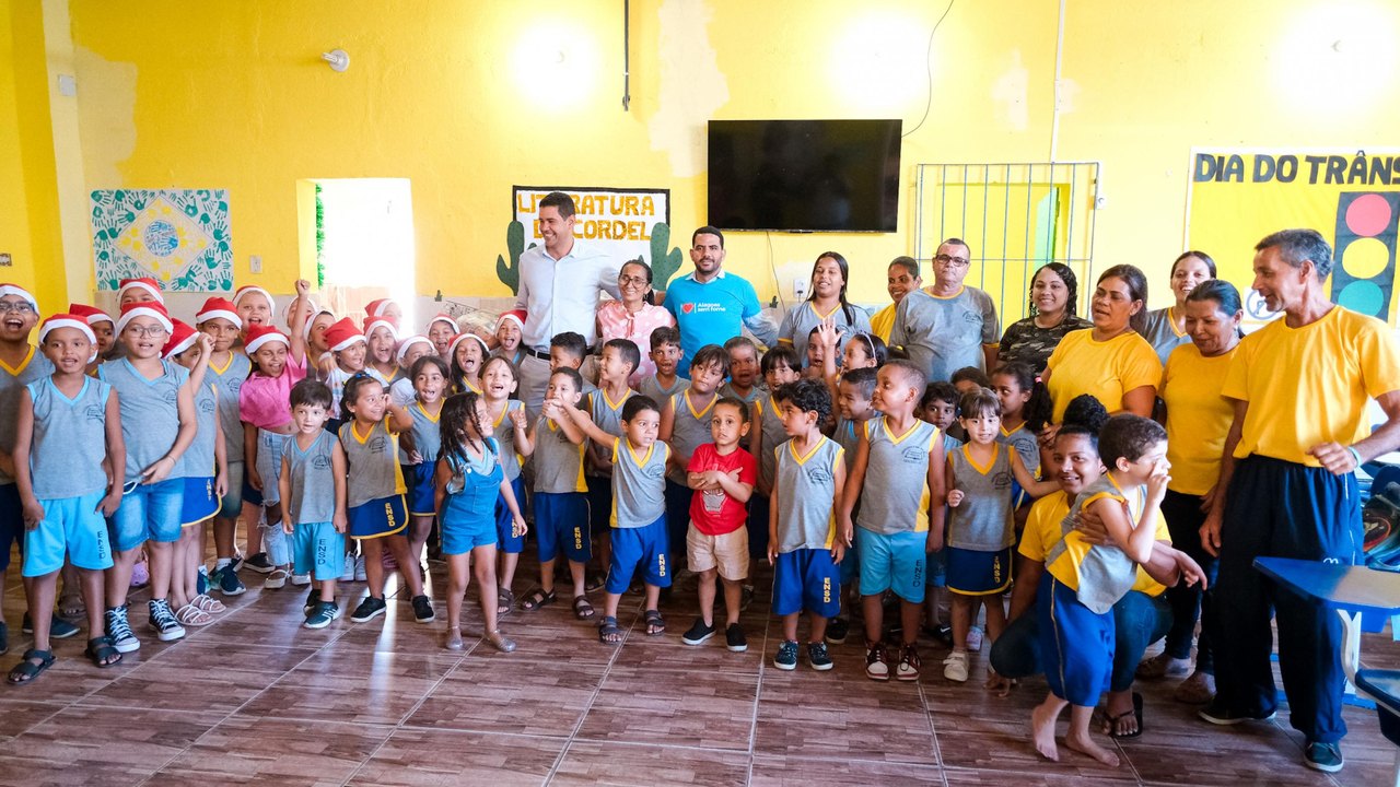 Doação de alimentos do Alagoas Sem Fome garante segurança alimentar de crianças no bairro Santa Lúcia
