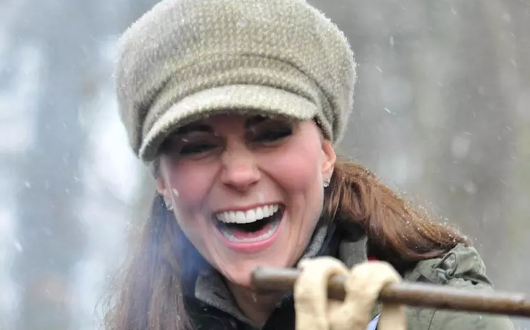 Kate Middleton compara recuperação do câncer com 'montanha-russa'