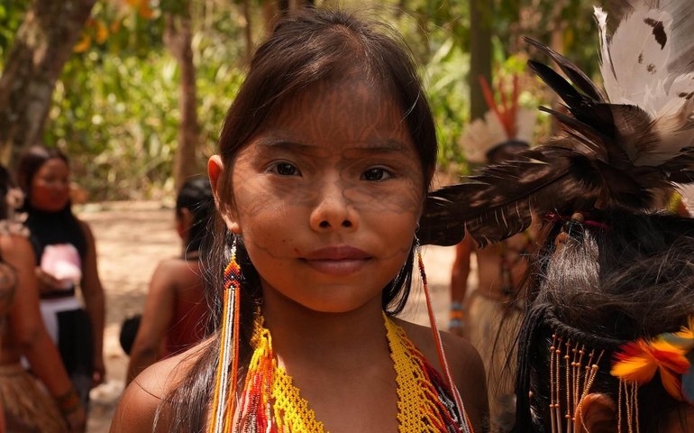Professores e alunos se unem para preservar a Língua Indígena Pataxó de Sinais