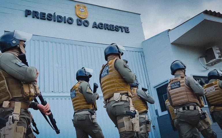 Policiais penais impedem fuga em massa no Presídio do Agreste