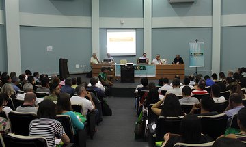 Universidade Federal de Alagoas seguiu movimento nacional e passou a ofertar cursos de pós-graduação na área de administração pública