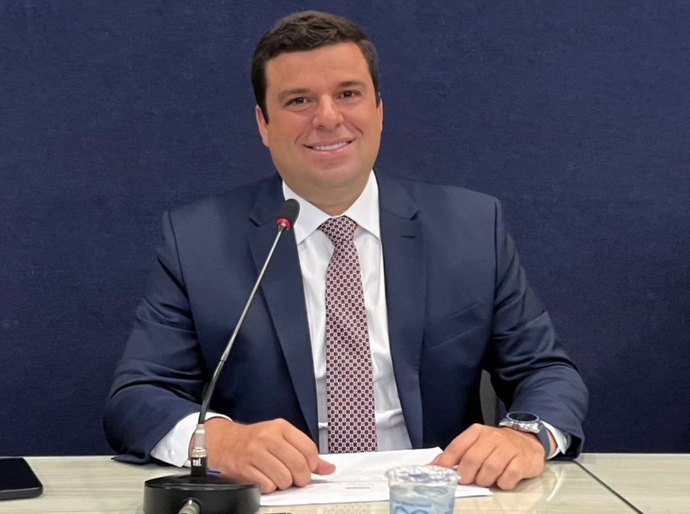 Vereador Marcelo Palmeira propõe proteção para vigilantes de agências bancárias em Maceió